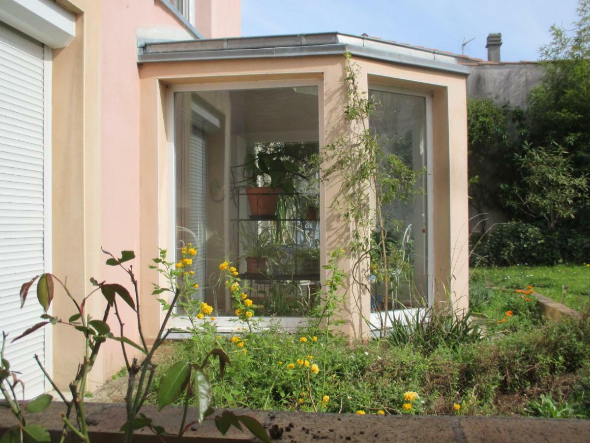 Chambres D'Hotes Chez Melody La Rochelle  Kültér fotó